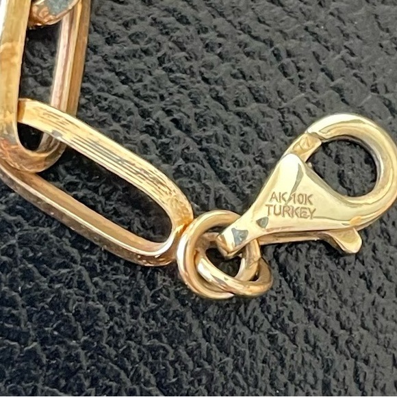 Solid Gold Paperclip Chain Necklace - Picture 4 of 9